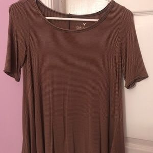 A&E size XS soft and sexy shirt